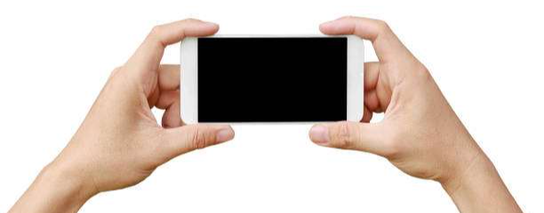 Hold your smartphone horizontally for the best screen mirroring display